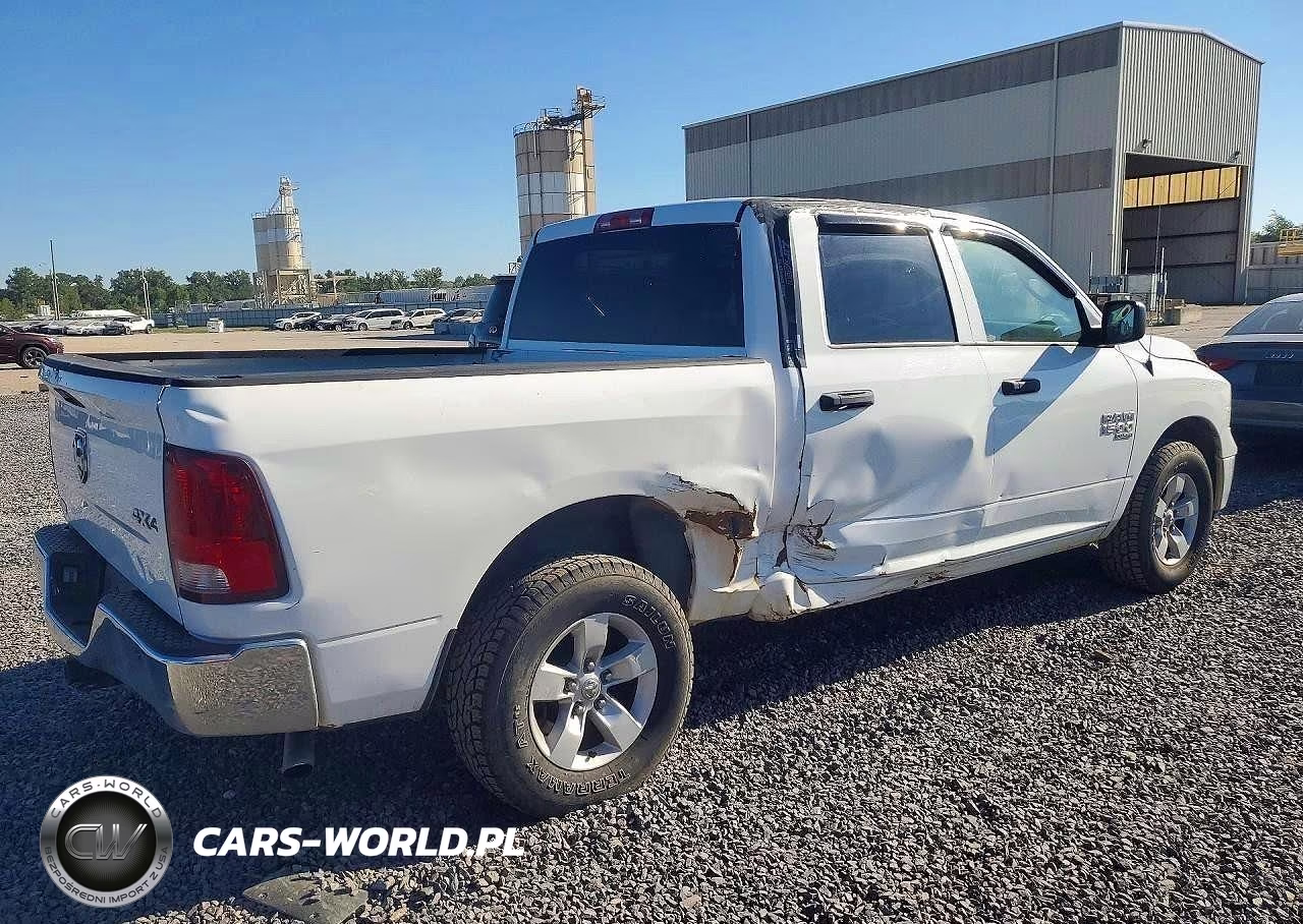2019 Ram 1500 Classic Tradesman VIN:1C6RR6KG5KS555048 - 3