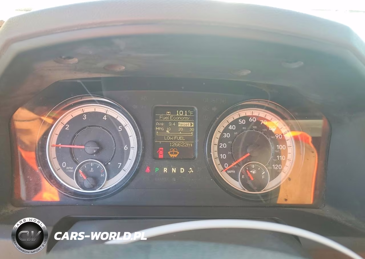 2019 Ram 1500 Classic Tradesman VIN:1C6RR6KG5KS555048 - 9