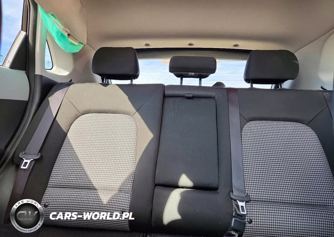 2020 Hyundai Kona Sel Plus VIN:KM8K62AA1LU552447 - 10
