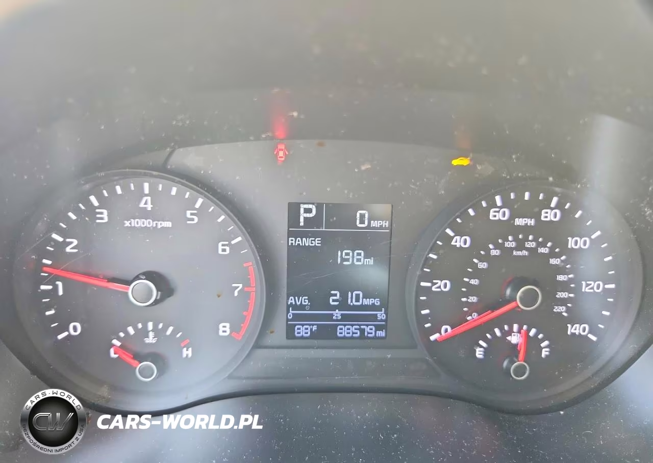 2018 Kia Rio S VIN:3KPA24AB4JE136579 - 9