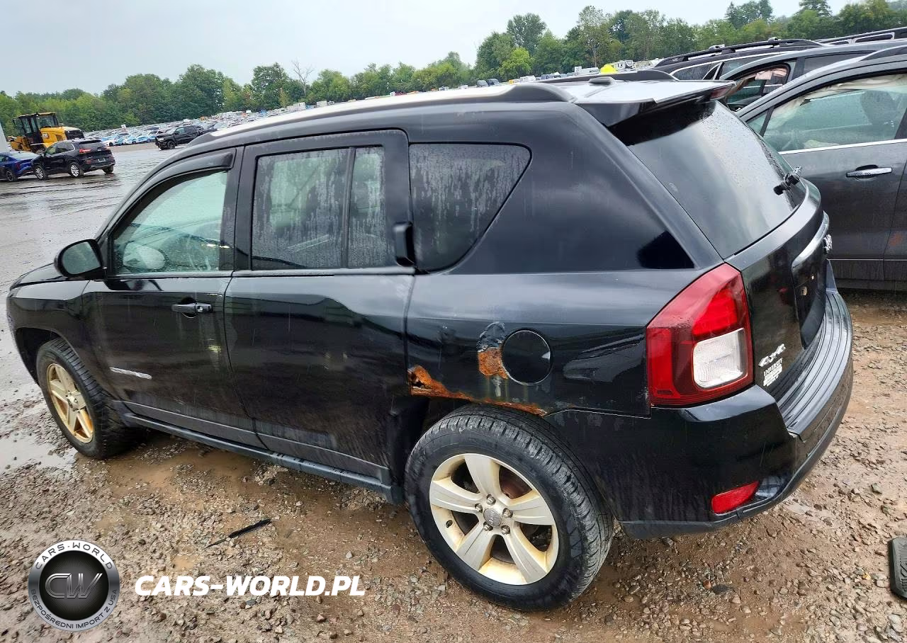 2015 Jeep Compass Latitude VIN:1C4NJDEB3FD145040 - 2