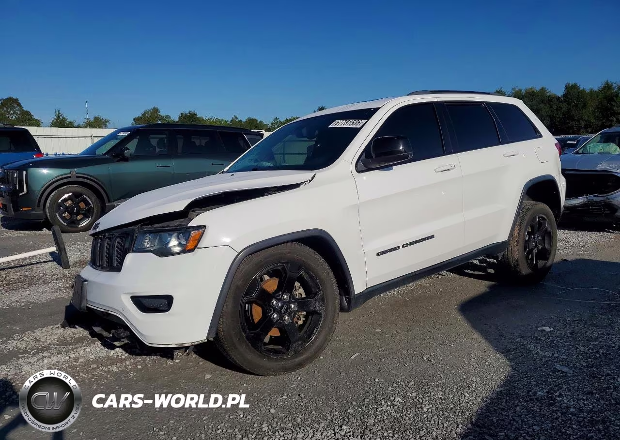 2018 Jeep Grand Cherokee Laredo VIN:1C4RJFAG7JC352673 - 1