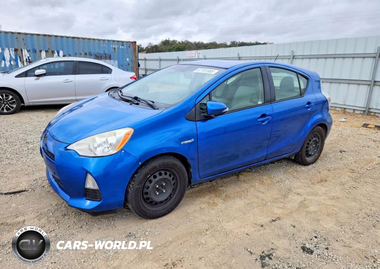 2014 Toyota Prius C One VIN:JTDKDTB36E1570009 - 1