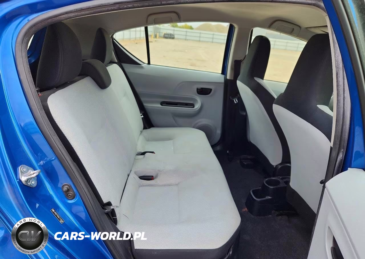 2014 Toyota Prius C One VIN:JTDKDTB36E1570009 - 10