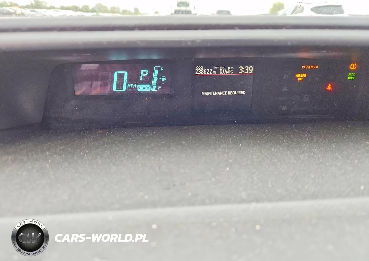2014 Toyota Prius C One VIN:JTDKDTB36E1570009 - 9