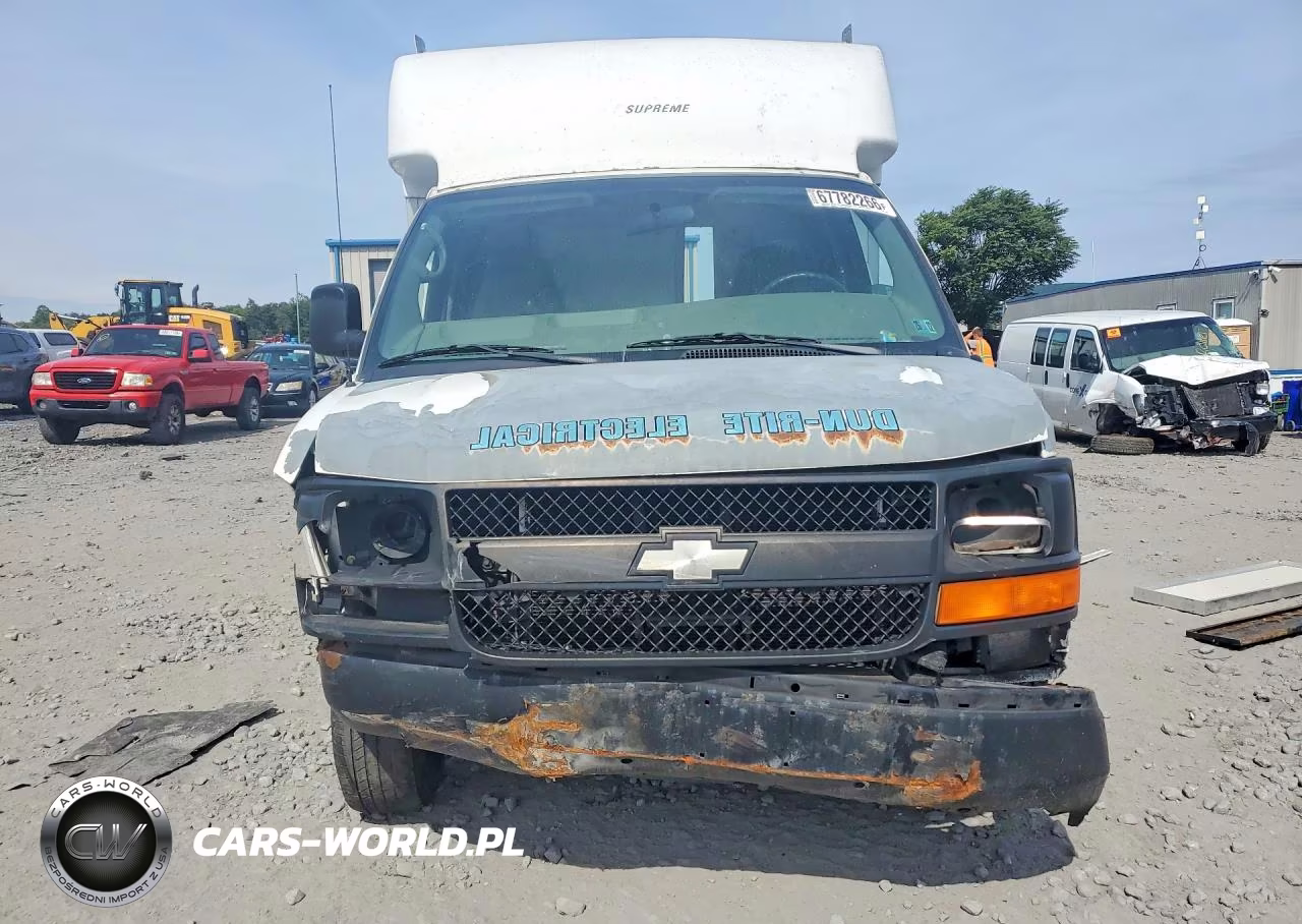 2008 Chevrolet Express G3500 VIN:1GBHG31K181142027 - 5