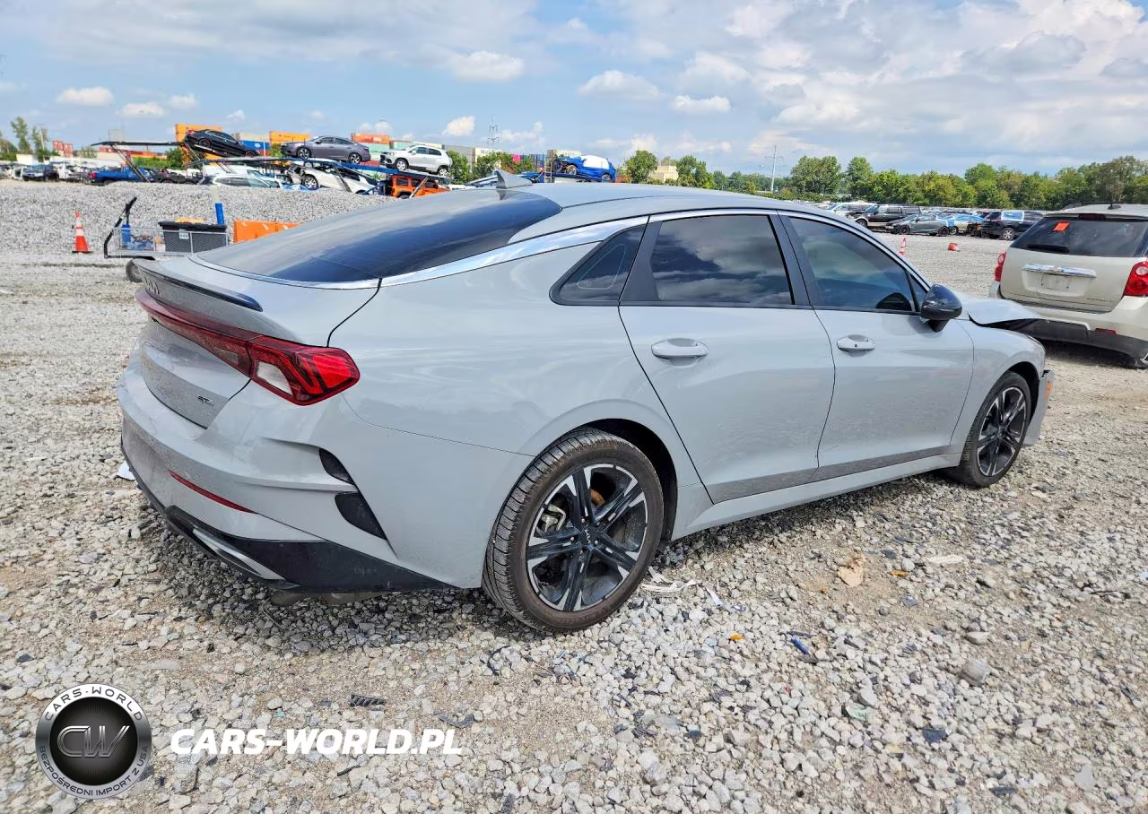 2024 Kia K5 Gt Line VIN:5XXG64J2XRG245842 - 3