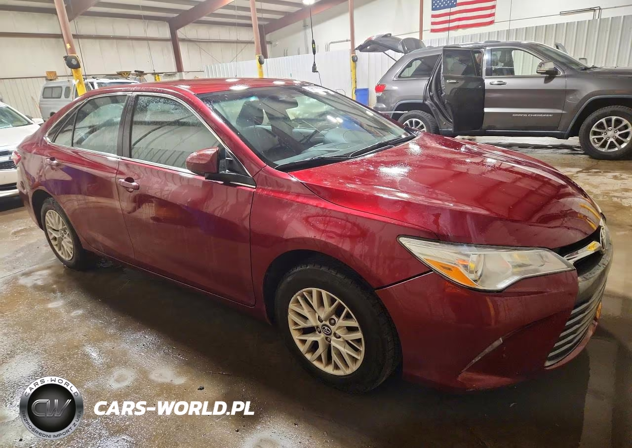 2017 Toyota Camry Le VIN:4T1BF1FK8HU629205 - 4