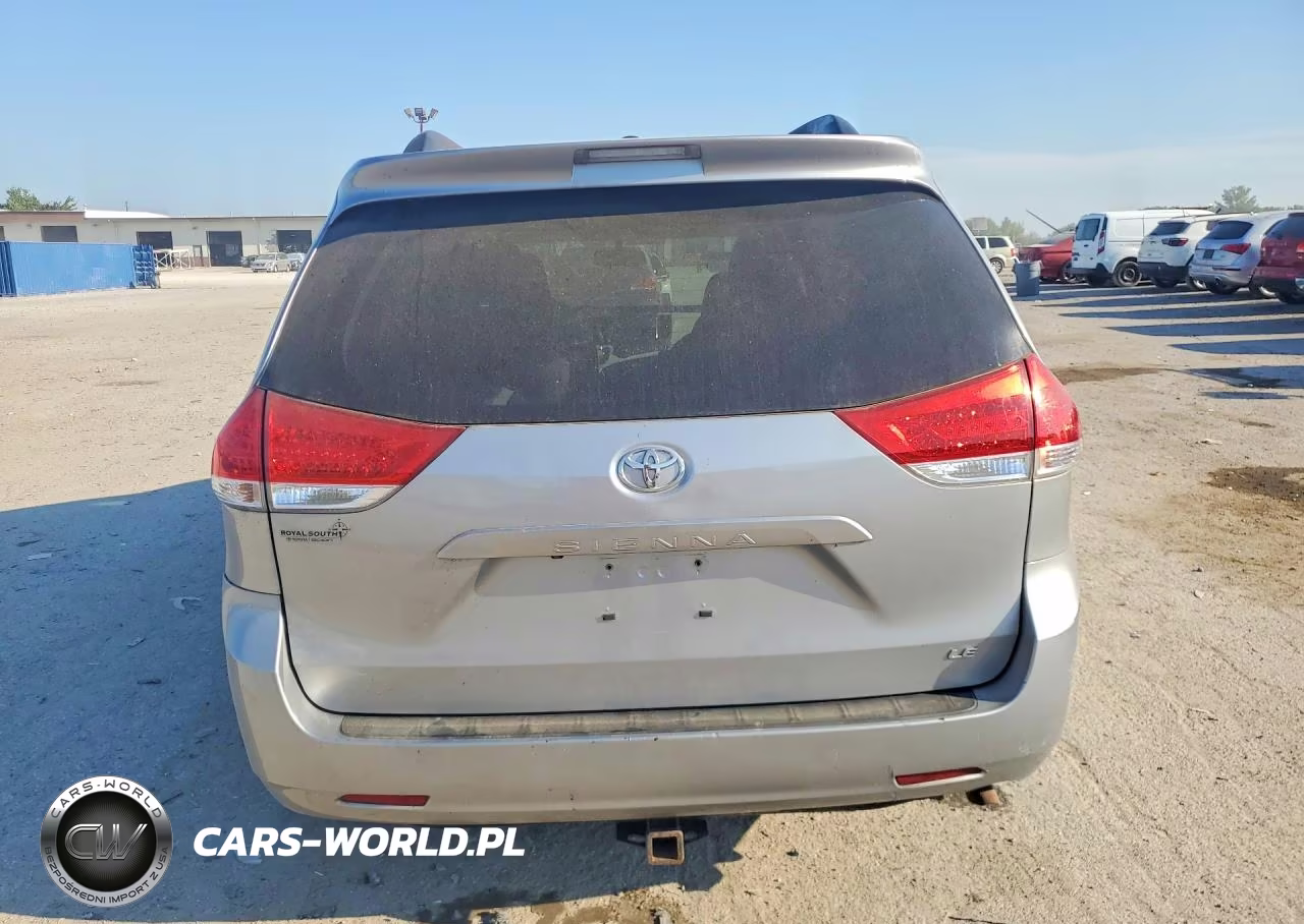 2013 Toyota Sienna Le VIN:5TDKK3DC8DS384508 - 6