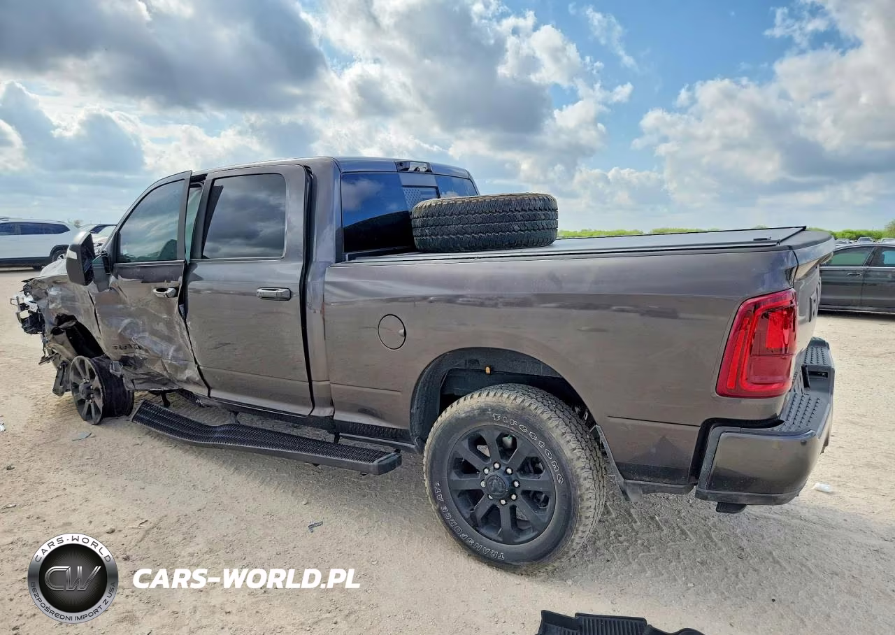 2026 Ram 2500 Laramie VIN:3C6UR5FJ4TG282199 - 2
