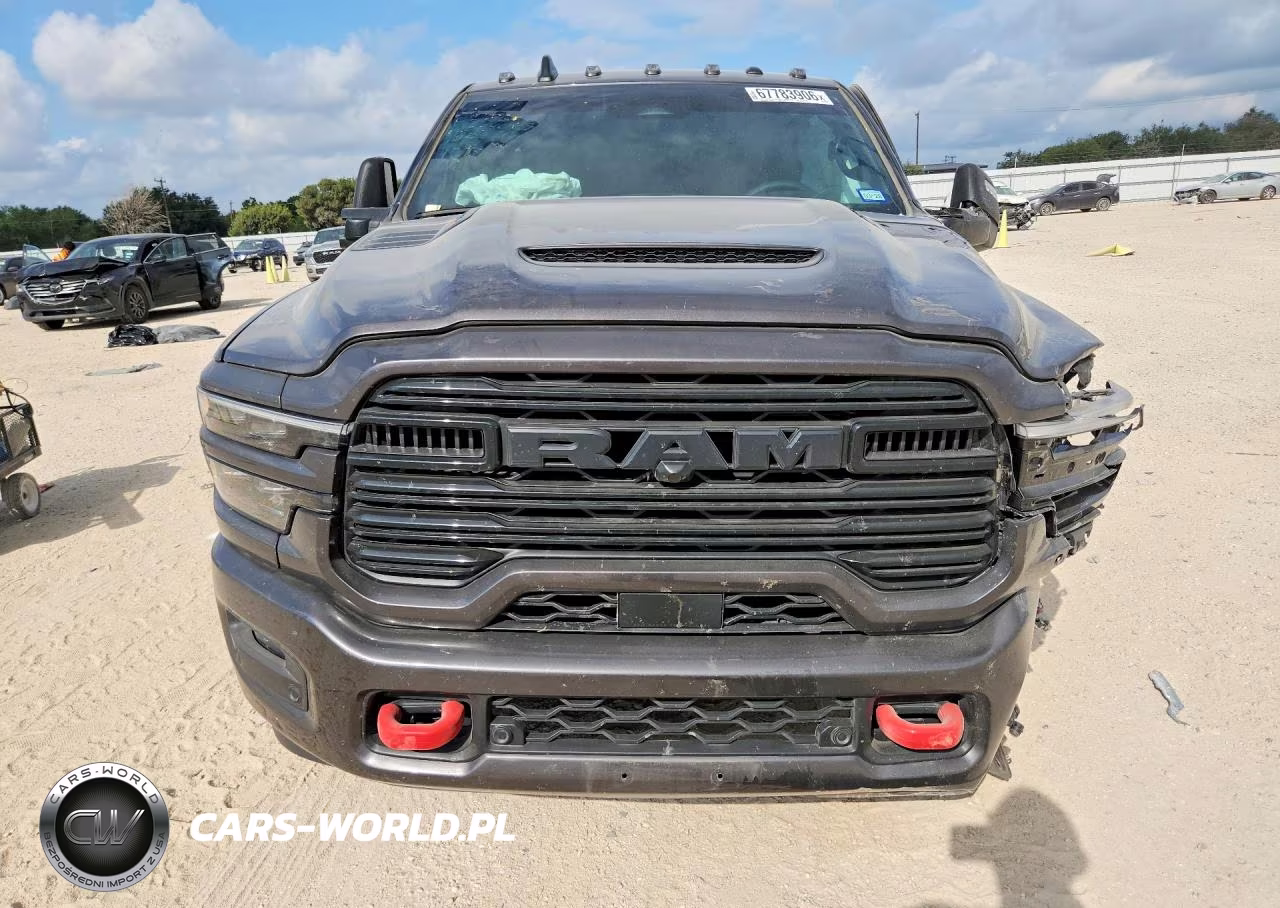 2026 Ram 2500 Laramie VIN:3C6UR5FJ4TG282199 - 5