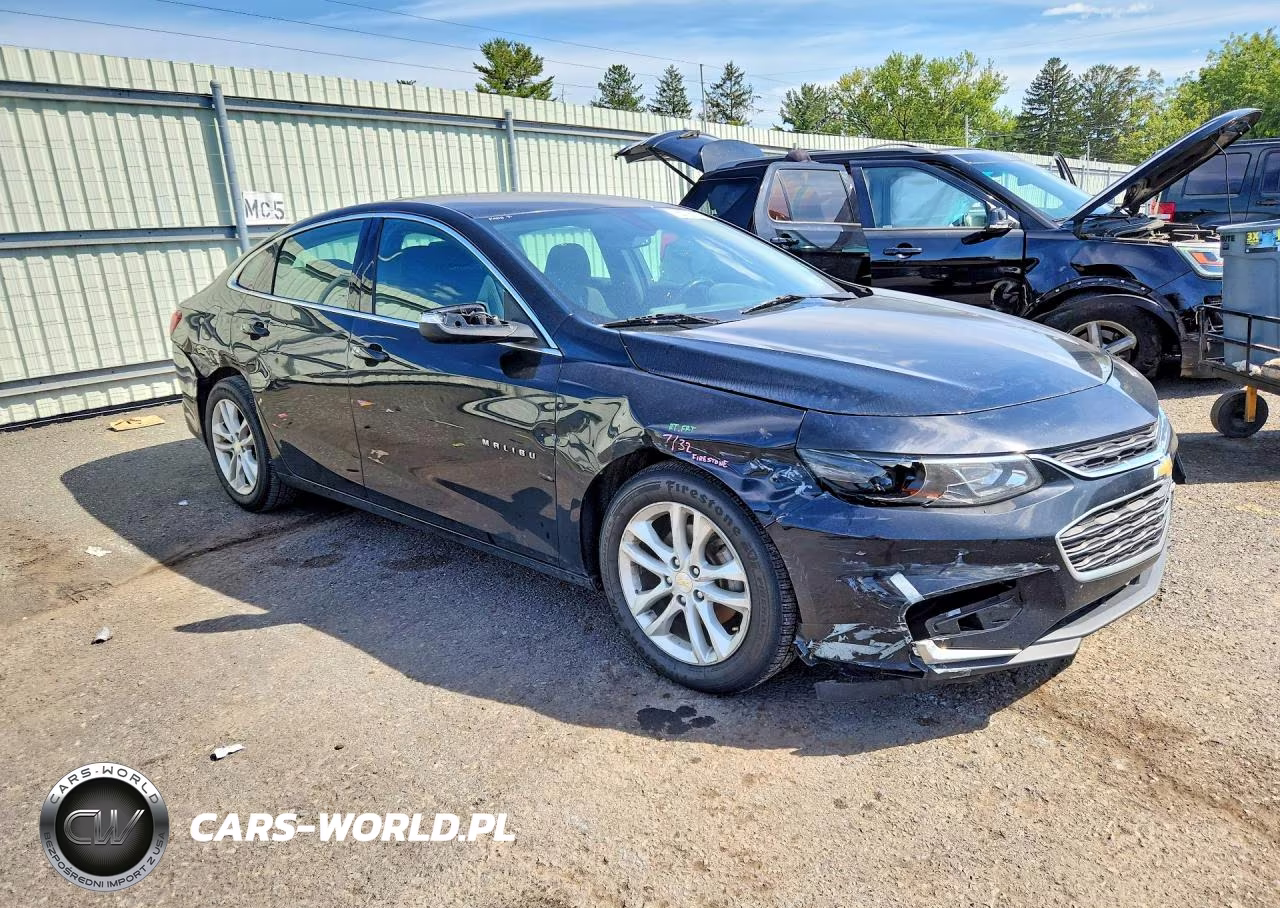 2018 Chevrolet Malibu Lt VIN:1G1ZD5ST7JF161937 - 4