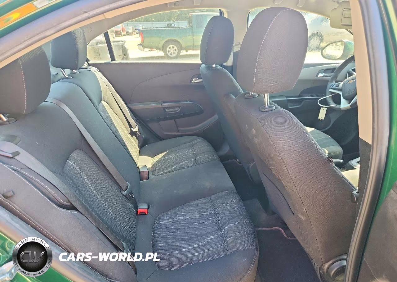 2018 Chevrolet Sonic Lt VIN:1G1JD5SH9J4135571 - 10