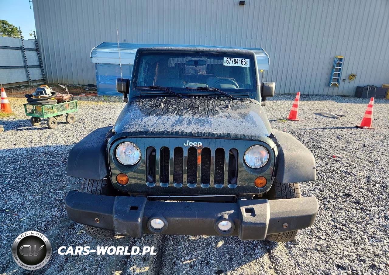 2010 Jeep Wrangler Sport VIN:1J4AA2D11AL196699 - 5