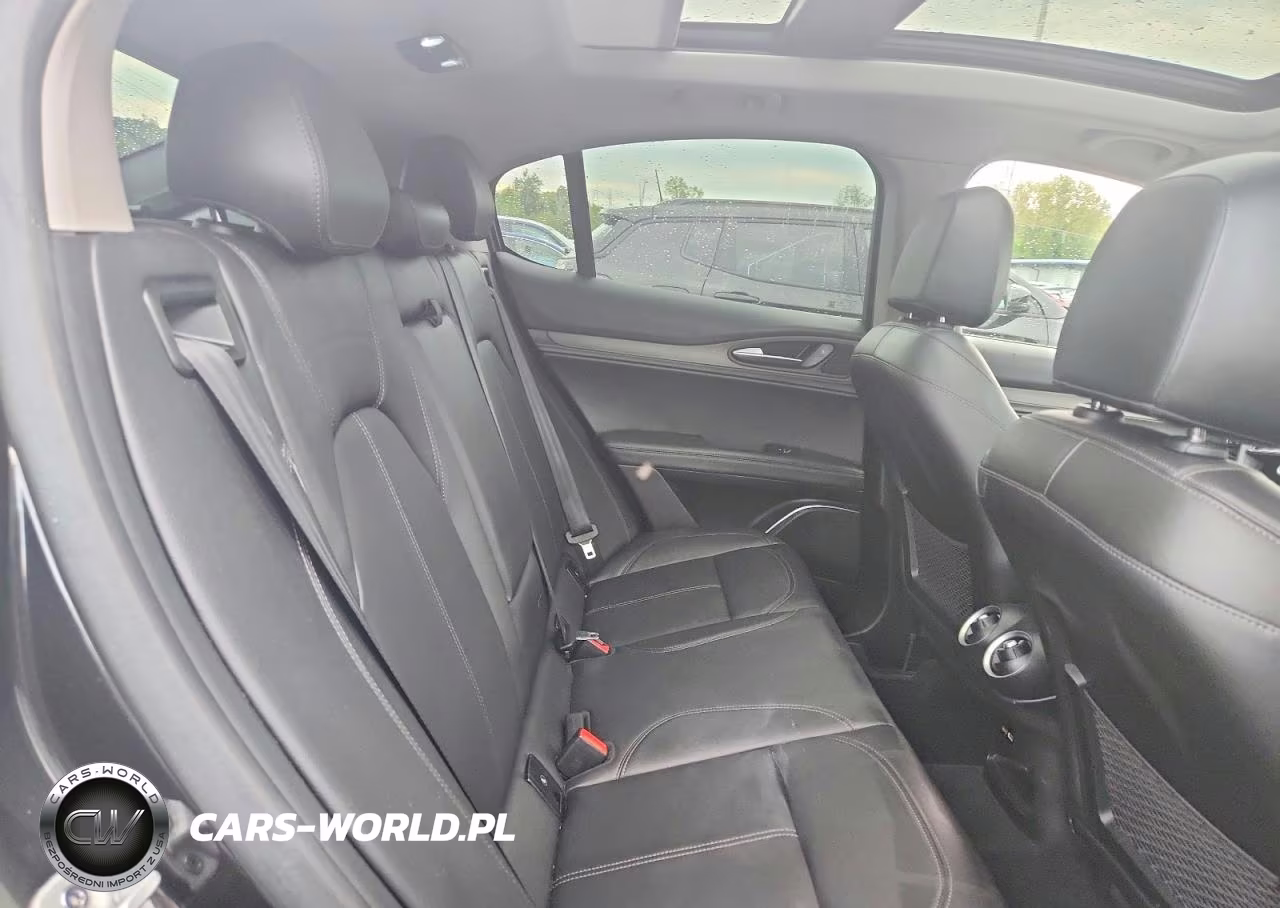 2021 Alfa Romeo Stelvio Ti VIN:ZASPAKBN2M7D19629 - 11