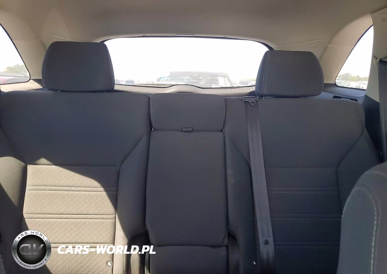 2016 Kia Sorento L VIN:5XYPG4A33GG130885 - 10