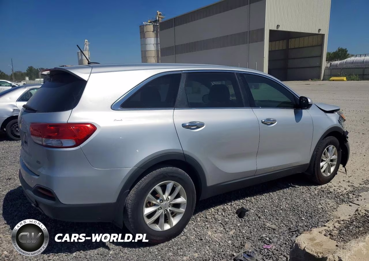 2016 Kia Sorento L VIN:5XYPG4A33GG130885 - 3