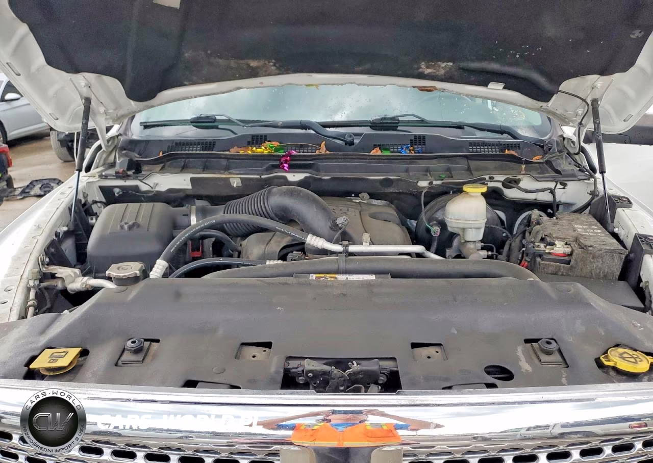 2018 Ram 1500 Laramie VIN:1C6RR7VT2JS220696 - 11