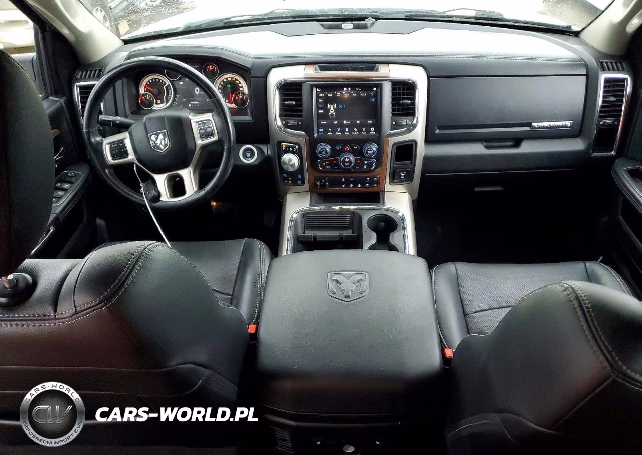 2018 Ram 1500 Laramie VIN:1C6RR7VT2JS220696 - 8