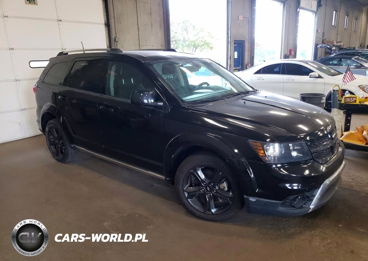 2018 Dodge Journey Crossroad VIN:3C4PDCGG0JT515916 - 4