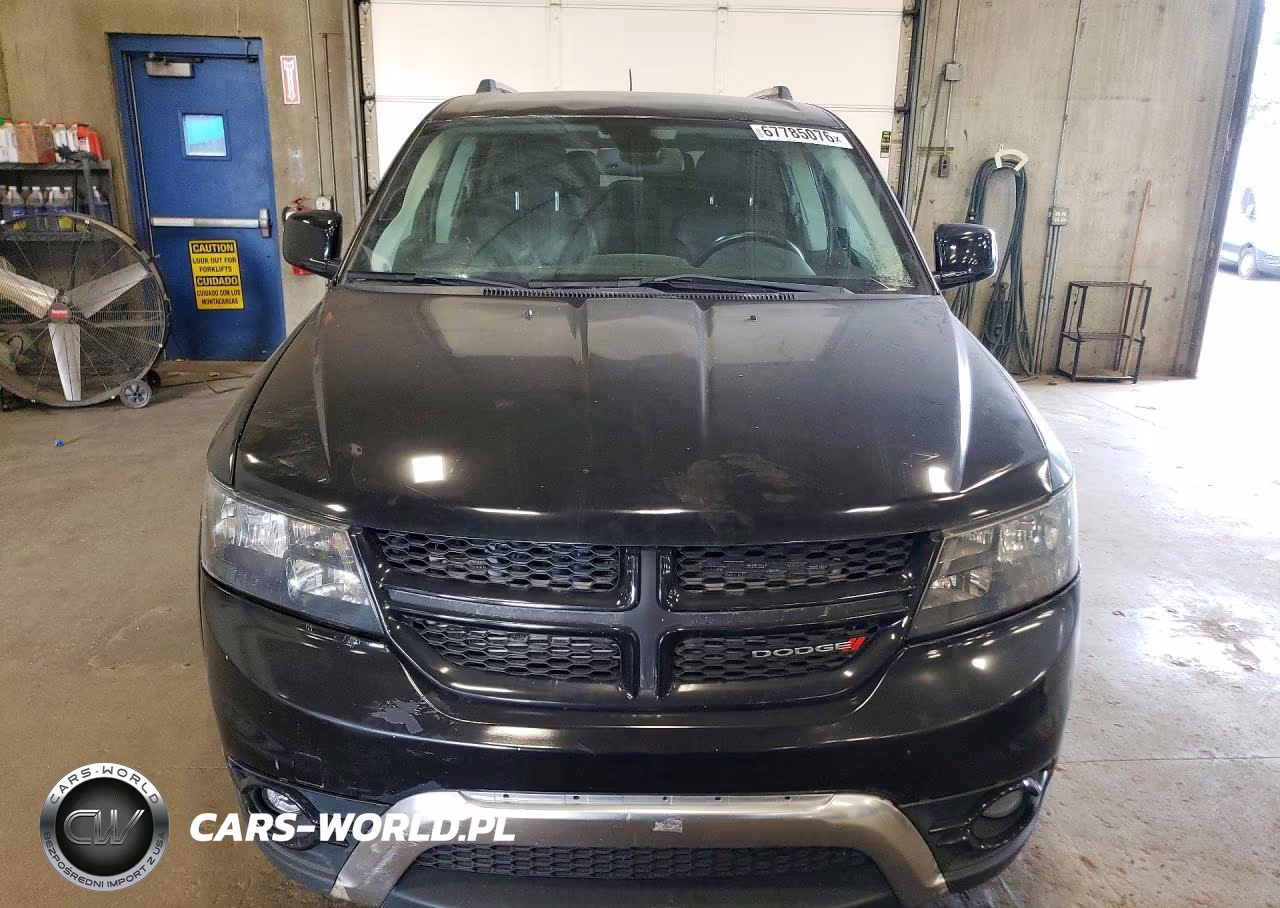 2018 Dodge Journey Crossroad VIN:3C4PDCGG0JT515916 - 5