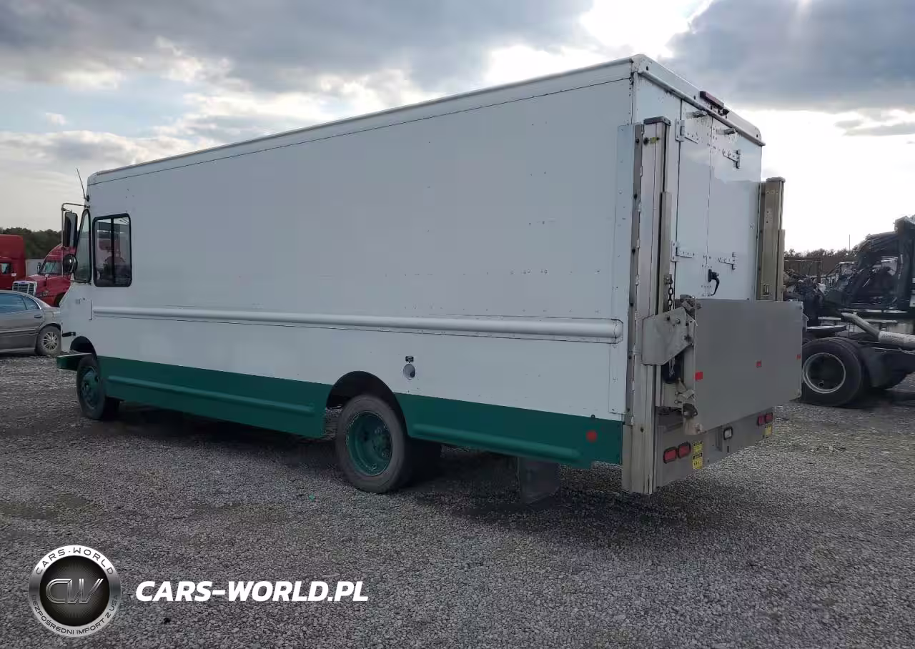 2014 Freightliner Mt 45G Delivery Van VIN:4UZAC2DV1ECFV2043 - 3