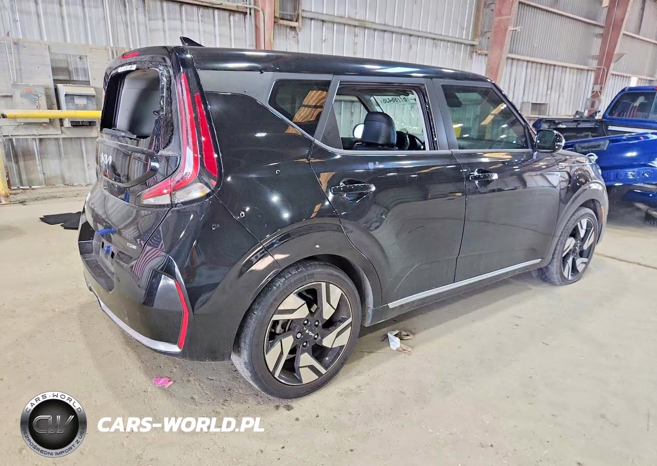 2023 Kia Soul Gt Line VIN:KNDJ53AUXP7849448 - 3