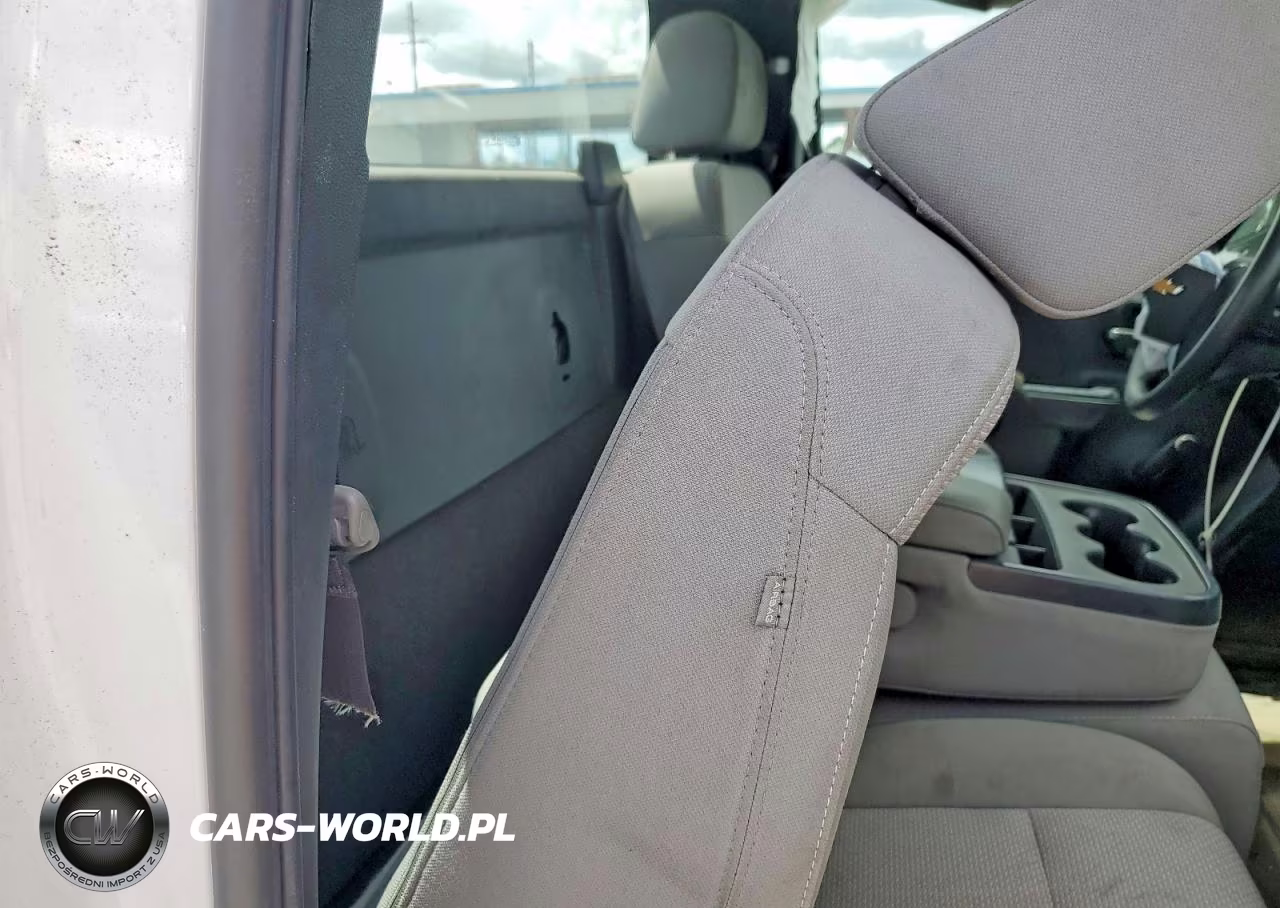 2018 Chevrolet Silverado C1500 VIN:1GCNCNEHXJZ179248 - 10