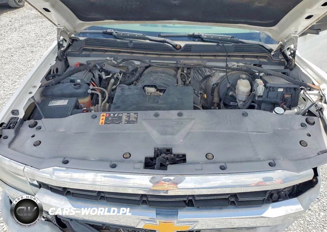 2018 Chevrolet Silverado C1500 VIN:1GCNCNEHXJZ179248 - 11