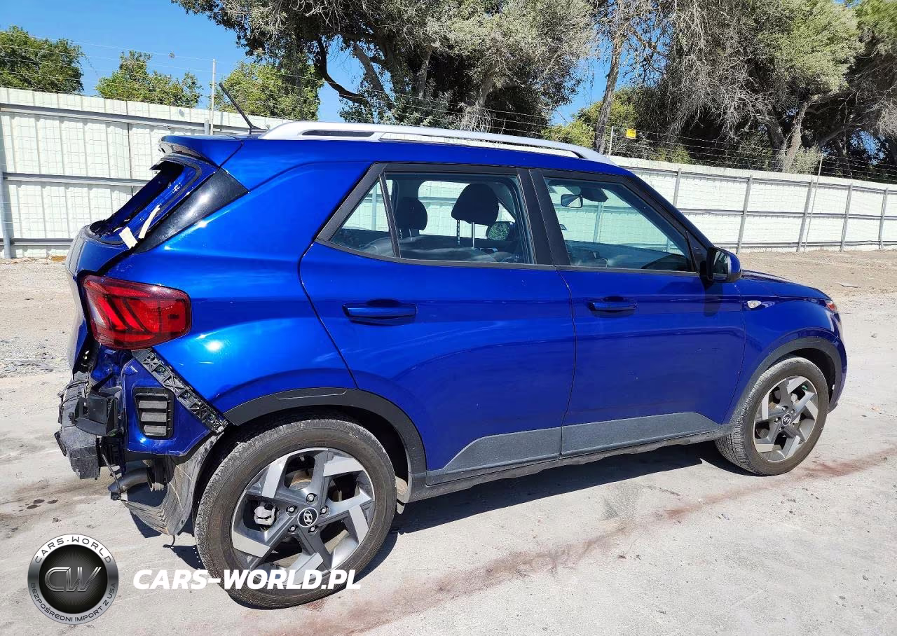 2025 Hyundai Venue Sel VIN:KMHRC8A30SU365954 - 3