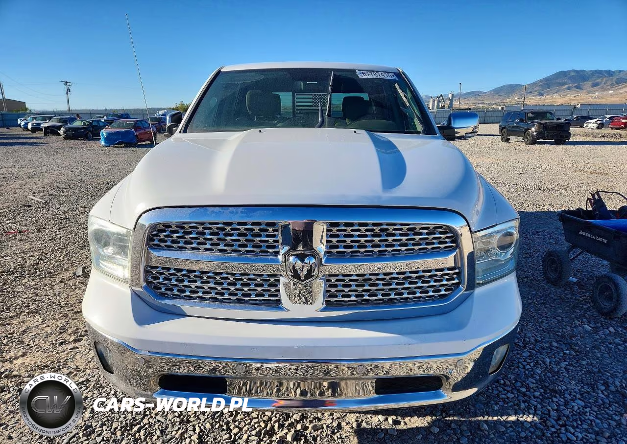 2014 Ram 1500 Laramie VIN:1C6RR7NM4ES428349 - 5