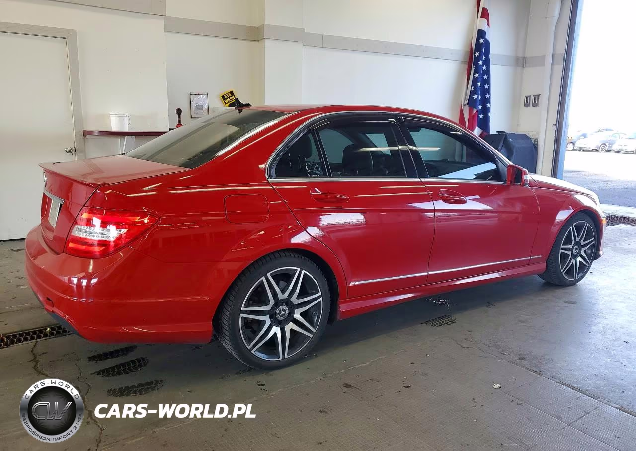 2013 Mercedes-Benz C 250 VIN:WDDGF4HB6DR284283 - 3