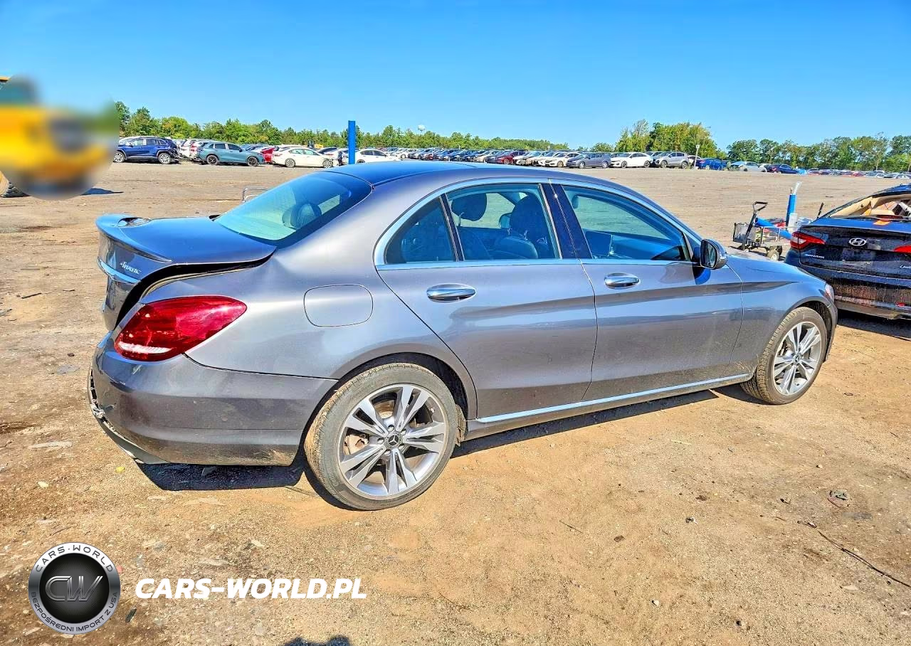 2018 Mercedes-Benz C 300 4Matic VIN:WDDWF4KB6JR373898 - 3