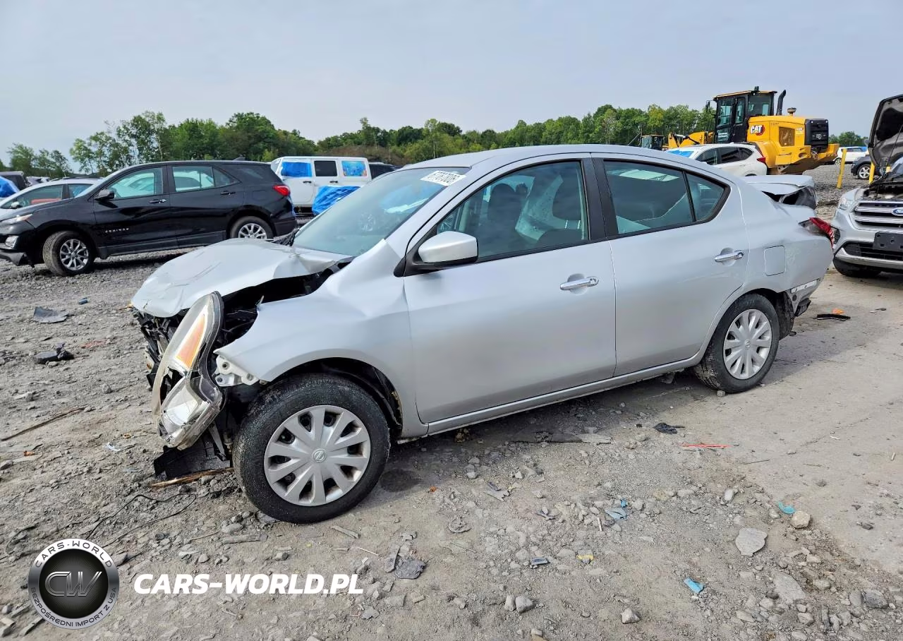 2019 Nissan Versa Sv