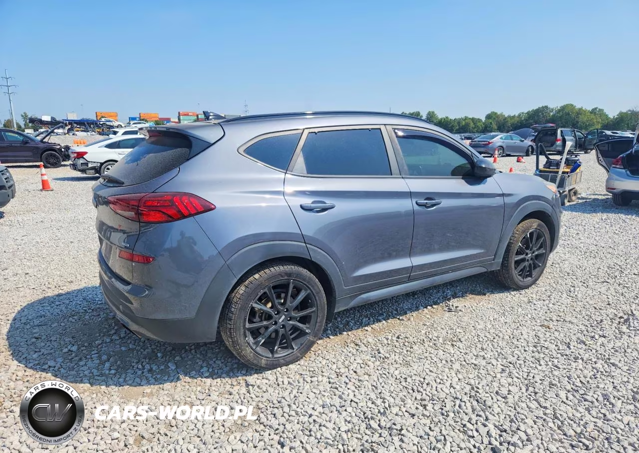 2019 Hyundai Tucson Night VIN:KM8J3CAL2KU922363 - 3