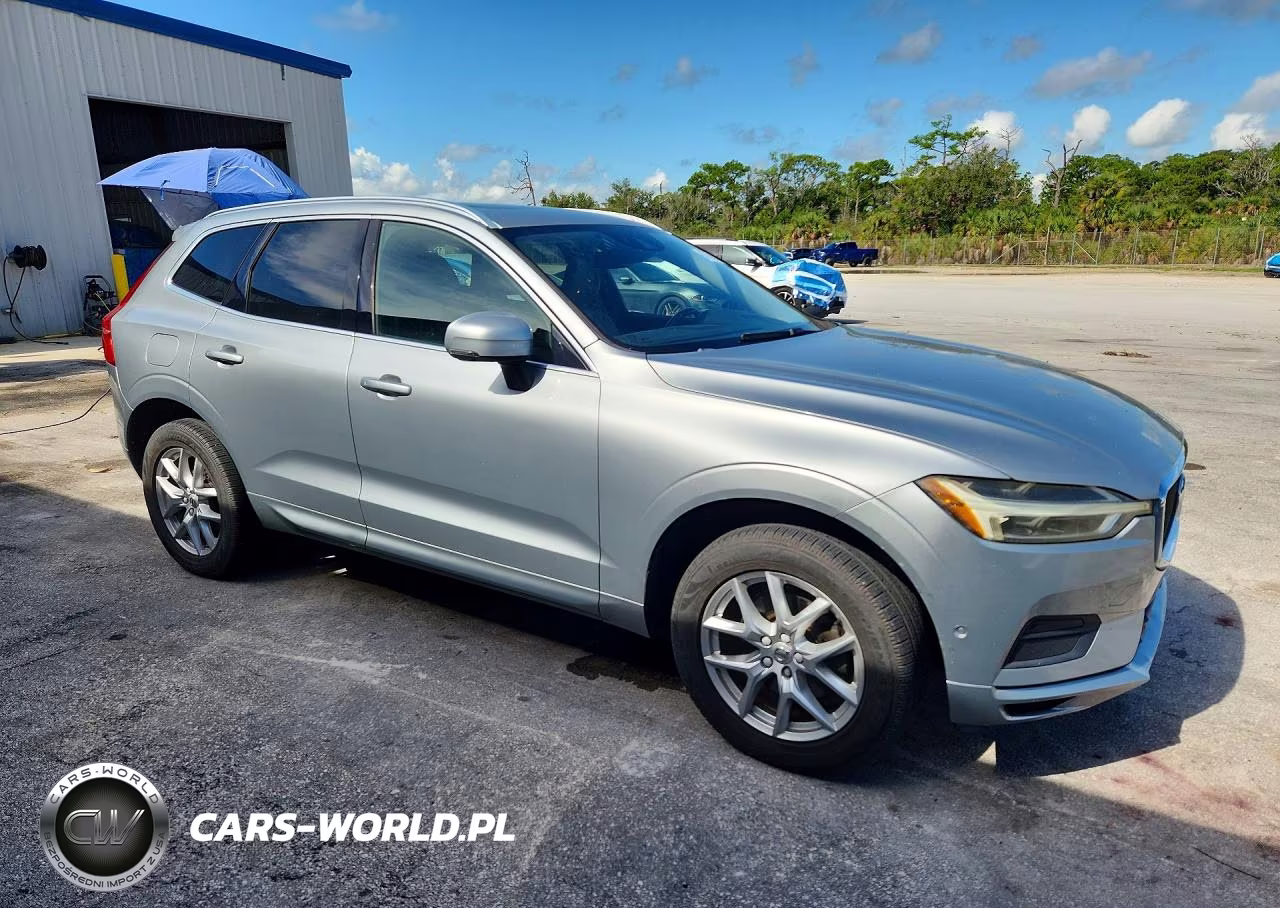 2018 Volvo Xc60 T5 Momentum VIN:YV4102RK6J1021433 - 4