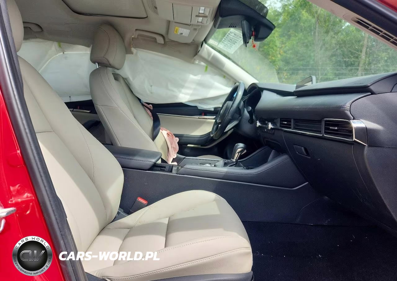 2023 Mazda 3 Preferred VIN:3MZBPACM2PM373392 - 7