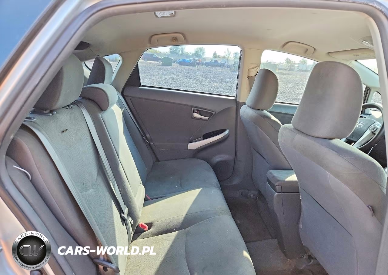 2011 Toyota Prius Two VIN:JTDKN3DUXB5316164 - 10