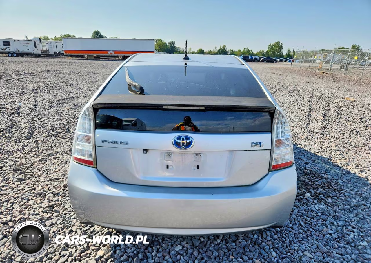 2011 Toyota Prius Two VIN:JTDKN3DUXB5316164 - 6