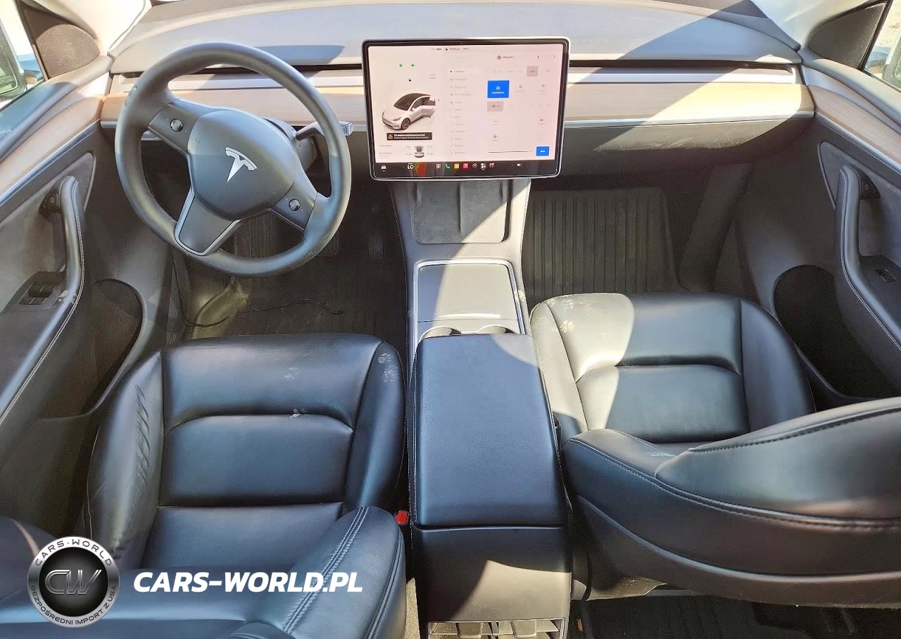 2025 Tesla Model Y VIN:7SAYGAEE0SF249043 - 8