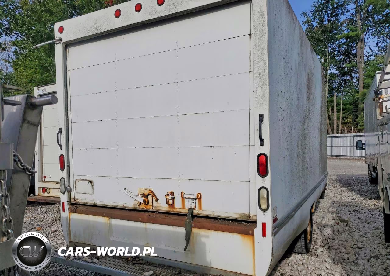 2007 Ford E350 Delivery Truck VIN:1FDWE35L57DA78689 - 3