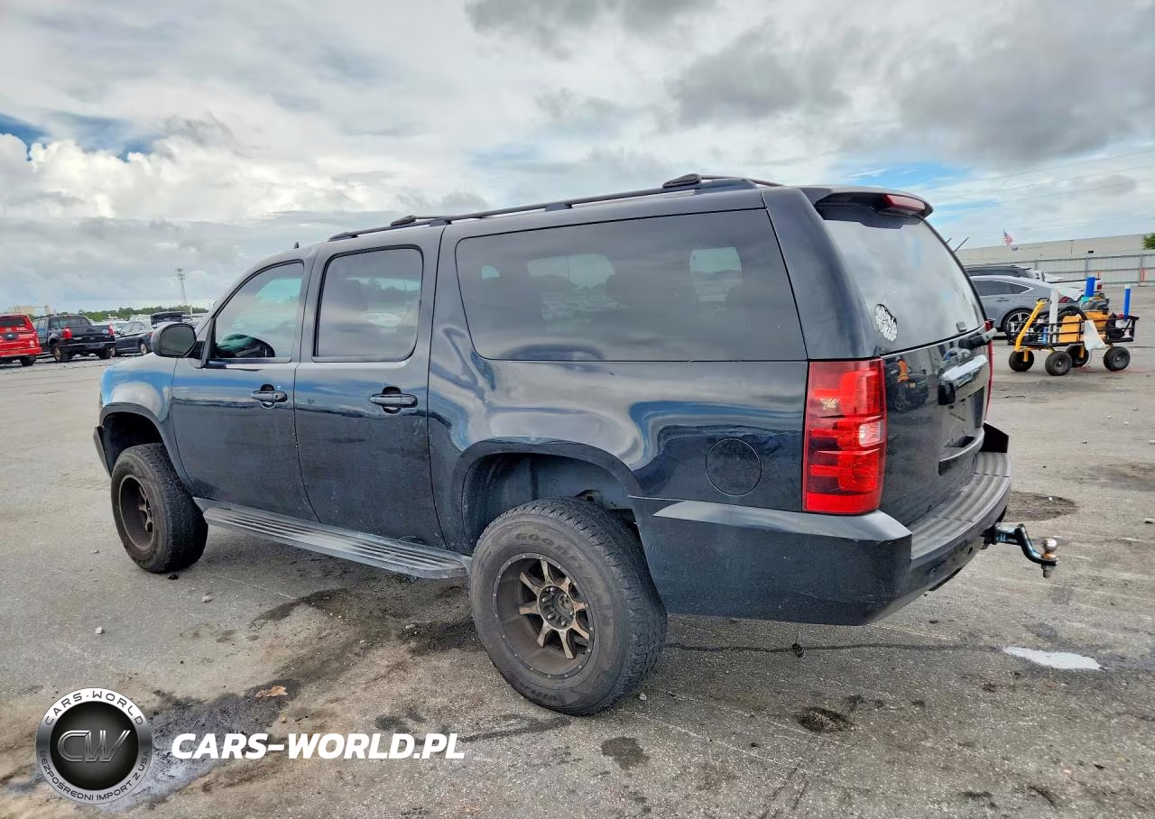 2010 Chevrolet Suburban K1500 Lt VIN:1GNUKJE34AR131053 - 2