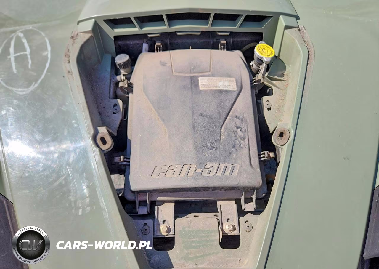 2019 CAN-AM COMMANDER 800R VIN:3JBKGAN20KJ001075 - 7
