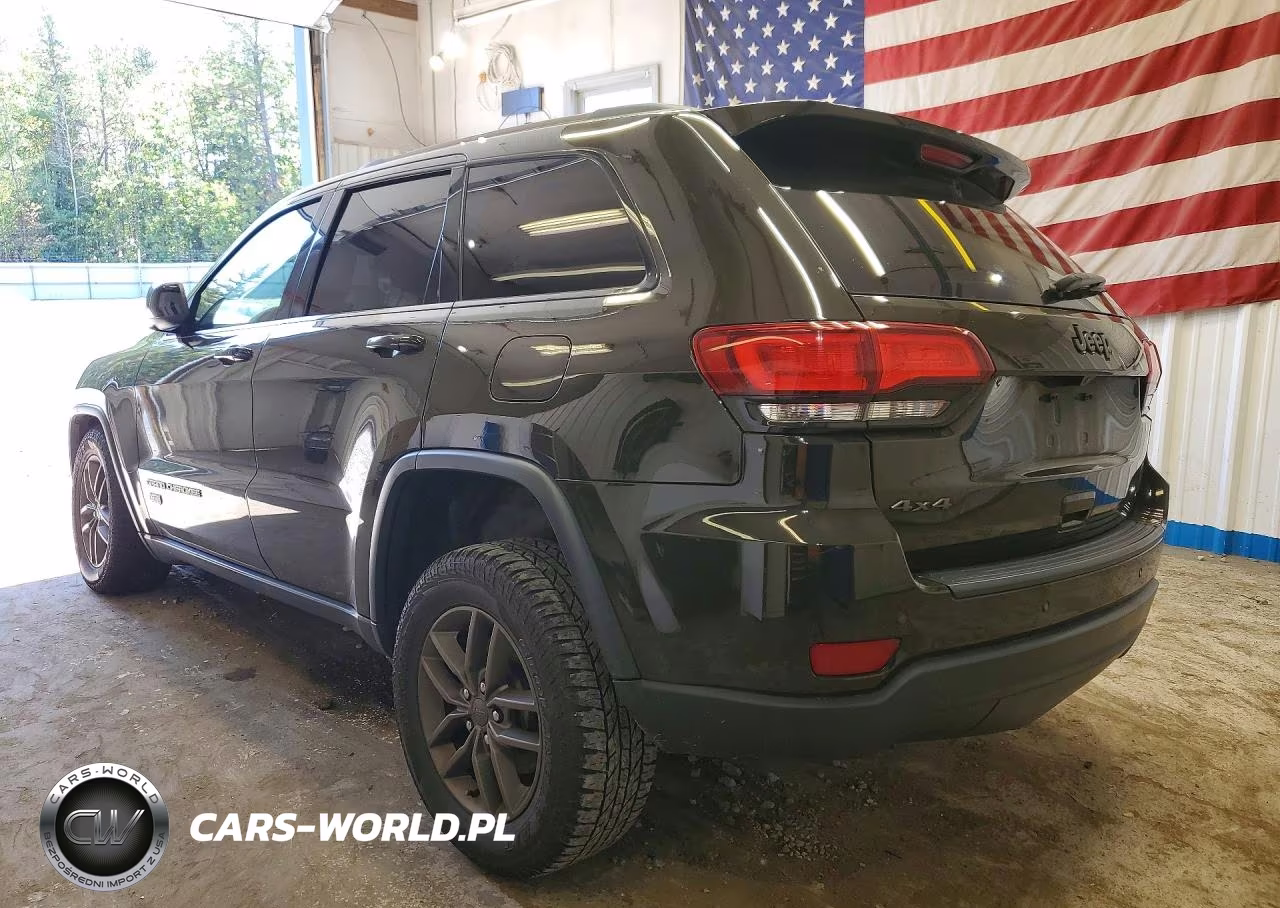 2017 Jeep Grand Cherokee Laredo VIN:1C4RJFAG8HC676158 - 2