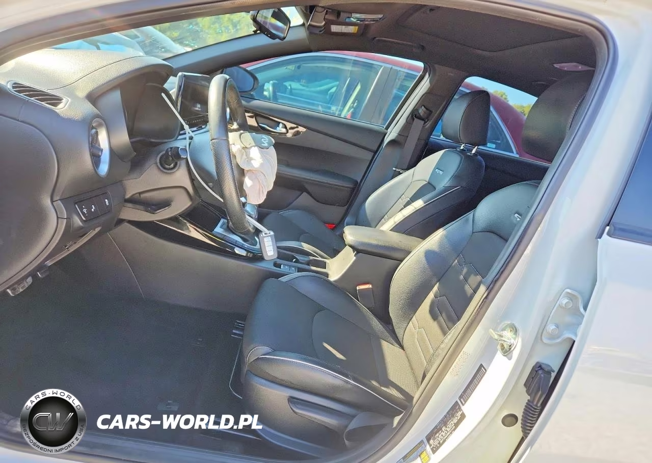 2022 Kia Forte Gt Line VIN:3KPF54AD6NE421420 - 7