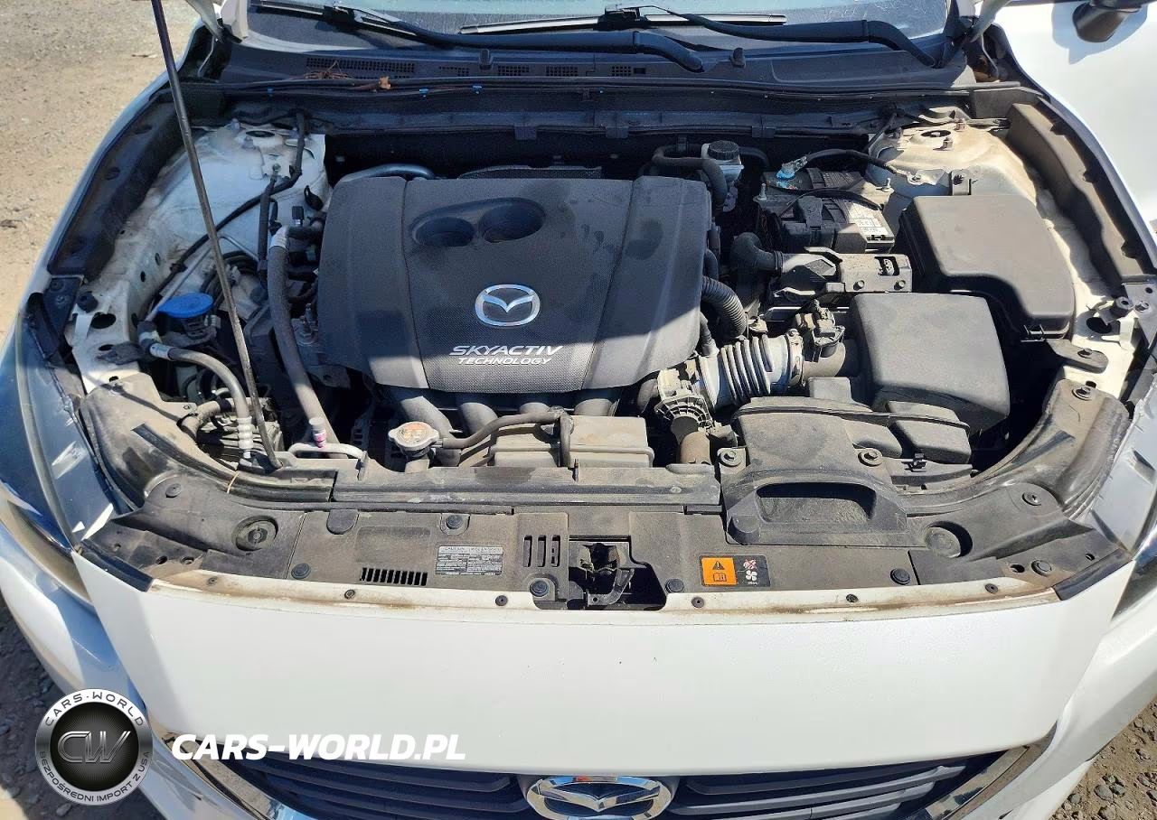 2018 Mazda 3 Sport VIN:3MZBN1U74JM192994 - 11