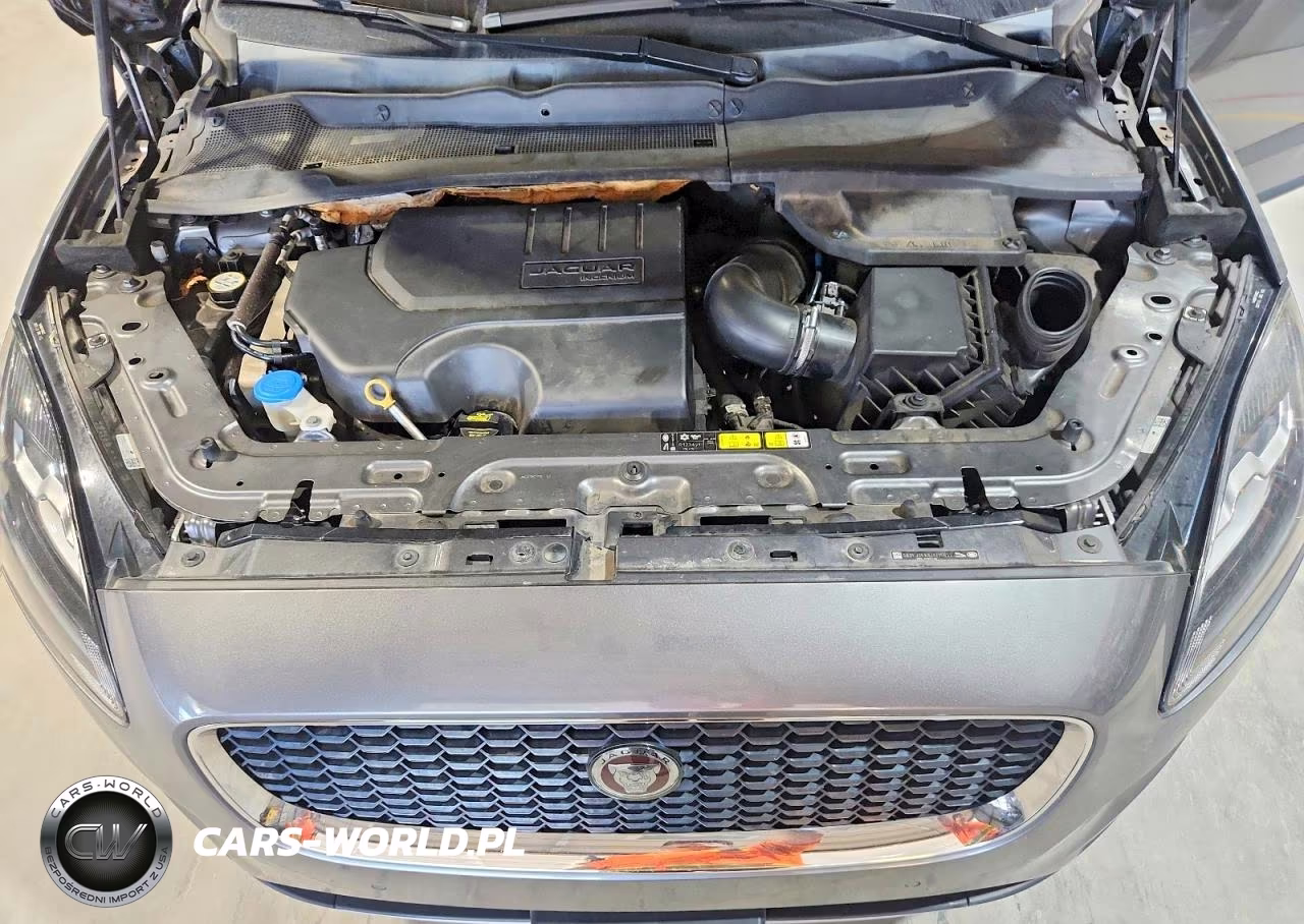 2018 Jaguar E-Pace S VIN:SADFJ2FX9J1Z15632 - 12