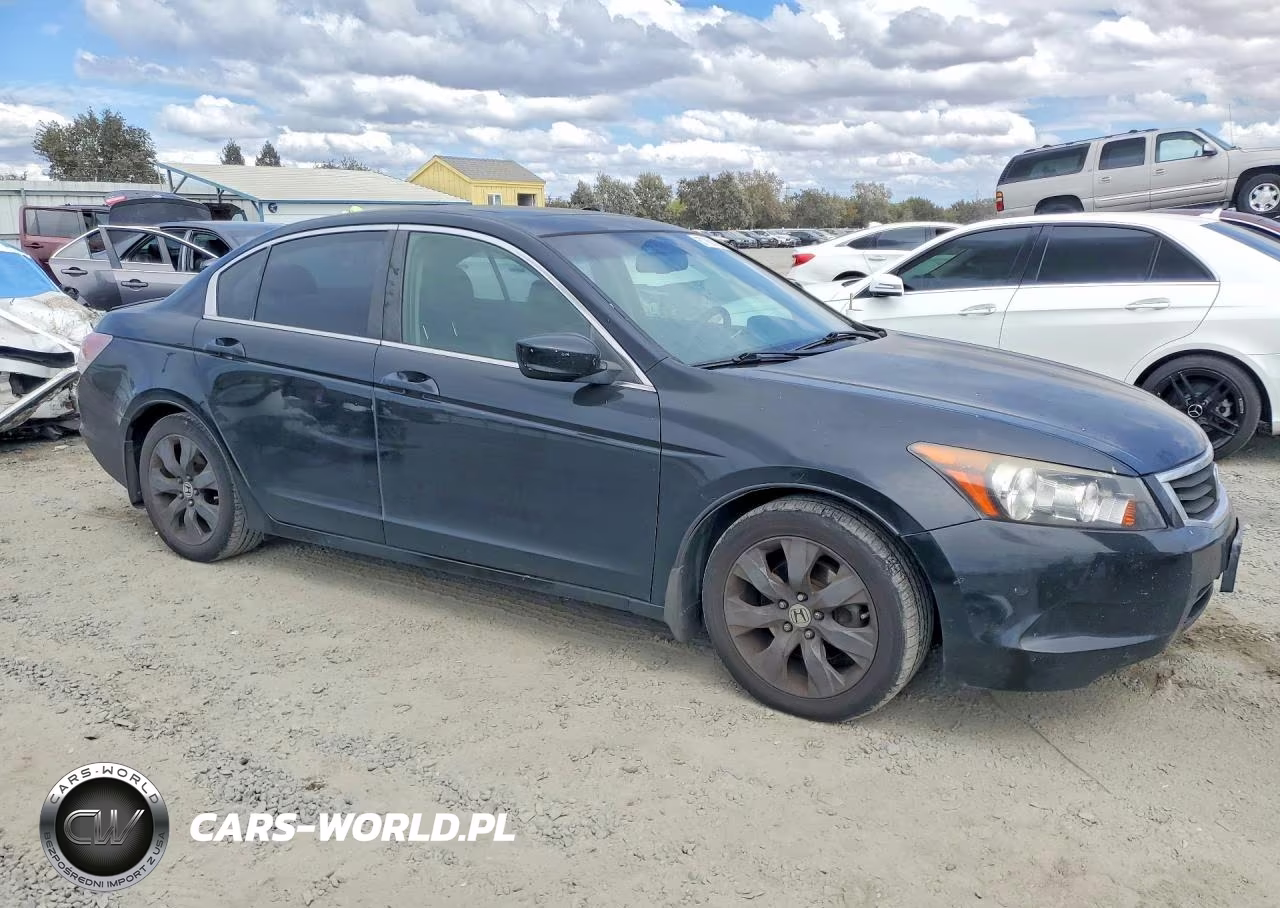 2008 Honda Accord Exl VIN:JHMCP26818C023037 - 4