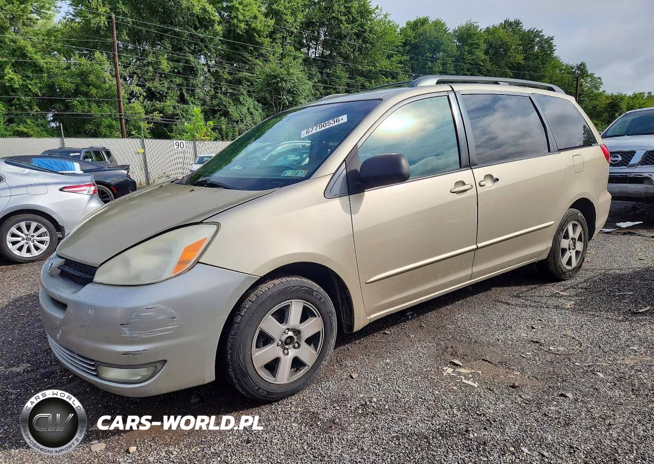 2005 Toyota Sienna Le 8 Passenger