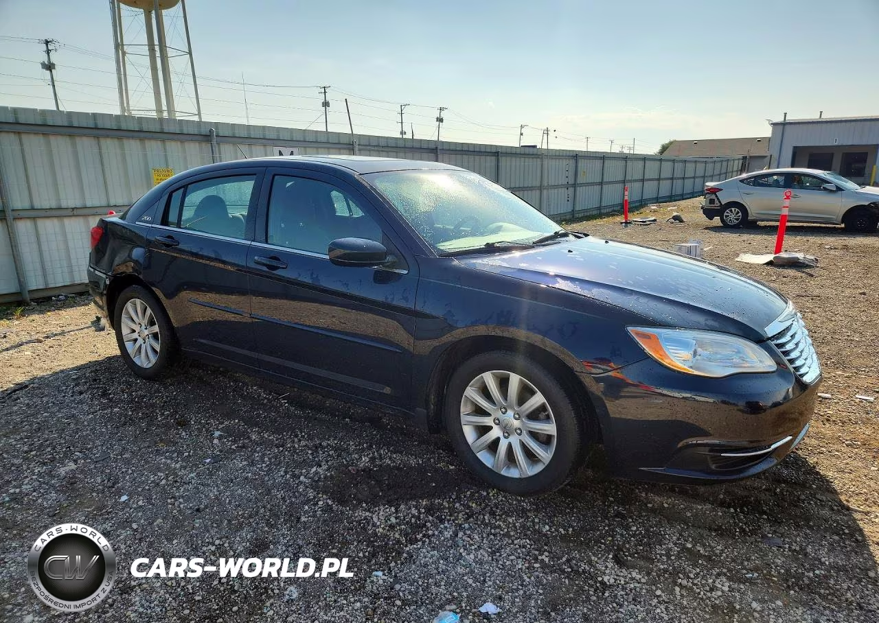 2012 Chrysler 200 Touring VIN:1C3CCBBG6CN316685 - 4